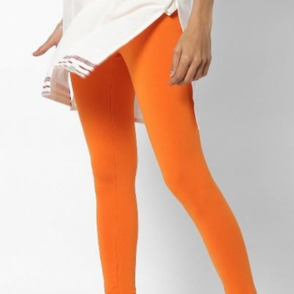 Orange Misses Ribbed Leggings NWT Size One Size Fits All